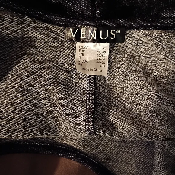 NWOT VENUS Cold Shoulder Black and Silver Dress - Picture 7 of 7